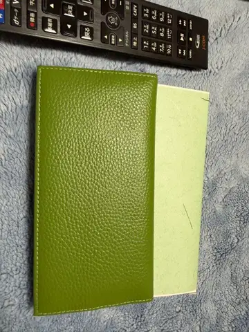 그린 장지갑 지퍼 포켓 부착