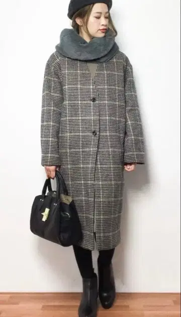 FRAMeWORK V넥 코쿤 코트 체크