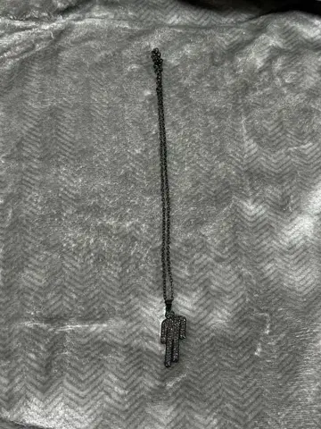 Billie Eilish blosh 목걸이