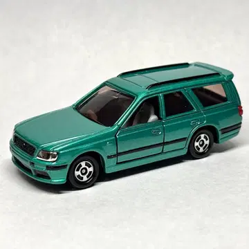 토미카 닛산 스테이지아