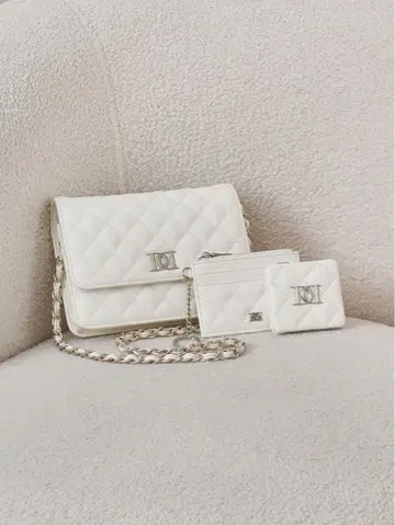 다리치 DD 로고 퀼팅 트래블 세트