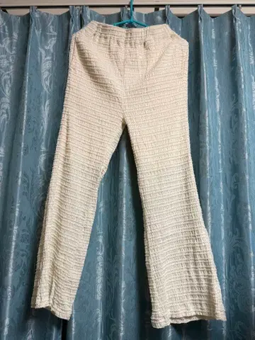 LOWRYS FARM 아이보리 플레어 F