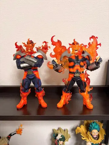 엔데버 피규어 2체 세트