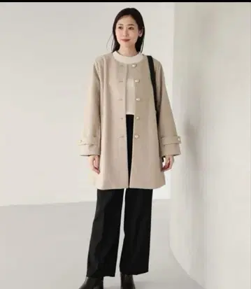 가벼운 스트레치 크루 코트 베이지