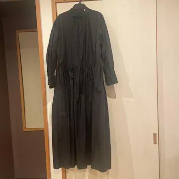 UNIVERSAL TISSU 블랙 긴팔 원피스