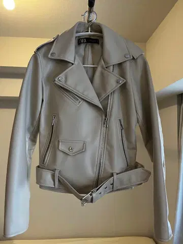 ZARA 베이지 라이더 자켓