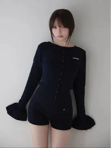 andmary 앤드마리 Pansy 니트 세트업 네이비