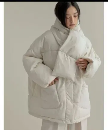 머플러 포함 노카라 충전솜 페이크 다운 자켓