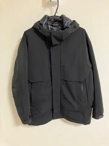 UNIQLO +J 다운 자켓 블랙