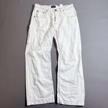 EMPORIO ARMANI 화이트 팬츠 사이즈 XL