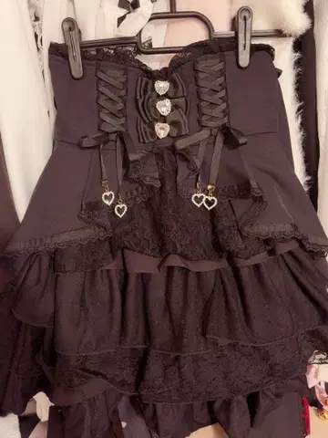 리즈리사 프론트 카슈쿨 스커트 블랙