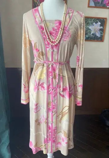 컨디션 최상 LEONARD 레오나르 플로럴 프린트 긴팔 원피스