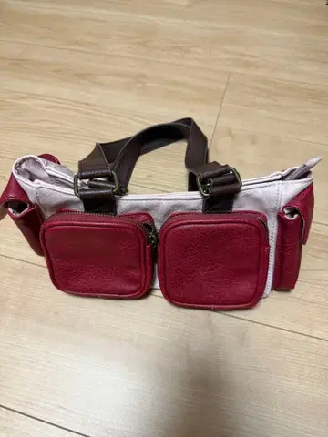 Hina yoshihara SLY 콜라보 백