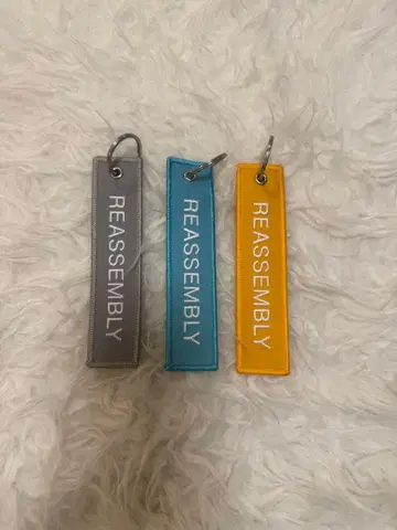 REASSEMBLY 플라이트 택 키링 3개 세트