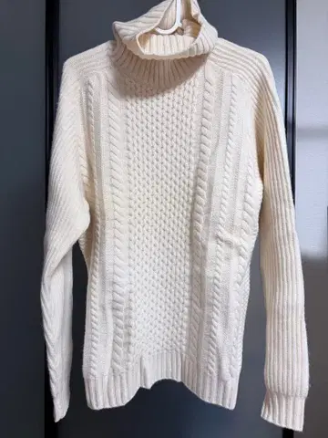 417 캐시미어 블렌드 터틀넥 스웨터