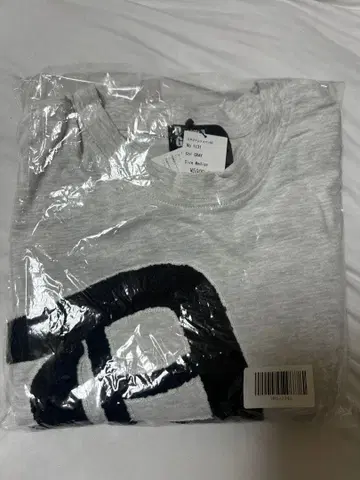 DayGlory 스타디움 와펜 TEE 그레이