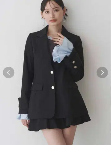 MERCURYDUO 핏앤플레어 자켓