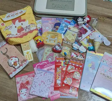 산리오 캐릭터 굿즈 세트