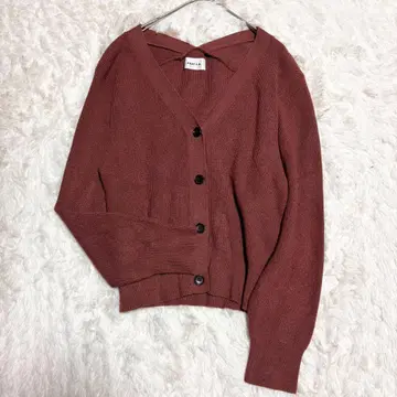 새상품급 FRAY.I.D 리브 V넥 가디건