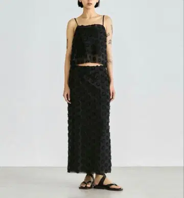 EDITION 플라워 자수 플레어 스커트