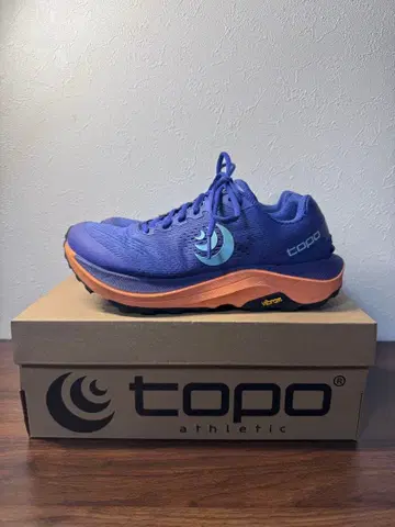 토포 애슬레틱 울트라 벤처 3 24cm