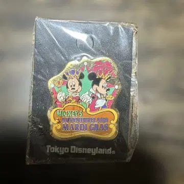 도쿄 디즈니랜드 마르디 그라 미키 & 미니 핀 배지