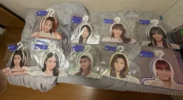 NiziU 1등 복권 행거 세트 판매