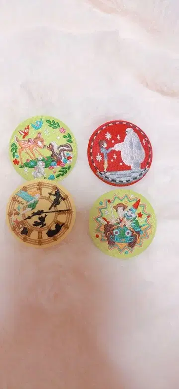 디즈니 자수 캔뱃지 4개 세트