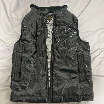 블랙 다운 베스트 M 사이즈 기하학 패턴