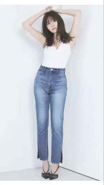 Her lip to Tokyo High Rise Jeans 사이즈 24