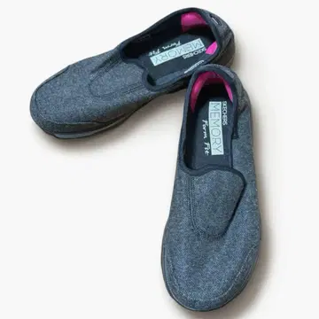 [ 미사용 ] 스케쳐스 MEMORY Form Fit 23cm 경량