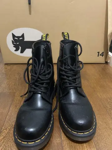 [ Dr.Martens ] 닥터마틴 1460 8 홀 부츠