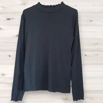 B1332 글로벌 워크 T셔츠 (L) 블랙 니트 멜로우 프릴