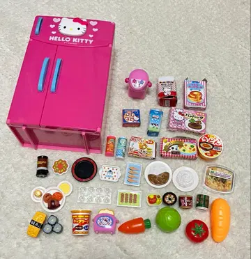 헬로키티 냉장고