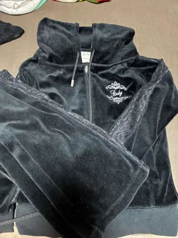 Rady 벨로아 셋업 블랙