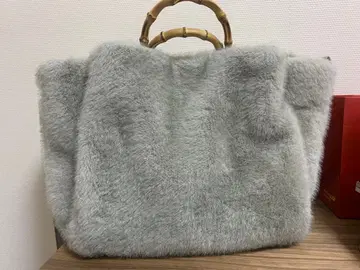 그린 레이블 릴랙싱 퍼 숄더백