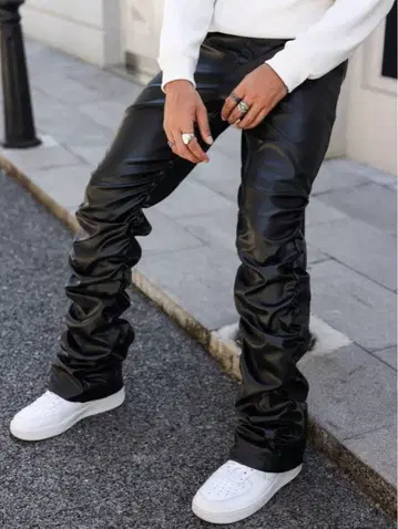 블랙 합성 피혁 부츠컷 팬츠