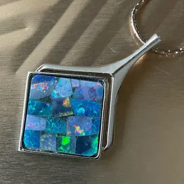 모자이크 오팔 목걸이 실버 체인과 블루