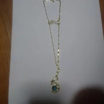 터콰이즈 색 돌 골드 목걸이