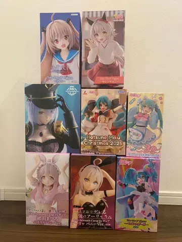 피규어 컬렉션 (하츠네 미쿠 등)