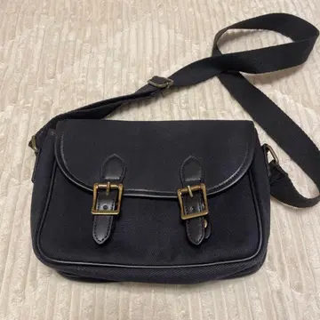 블랙 숄더백 캔버스 가죽