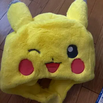 피카츄 윙크 모자