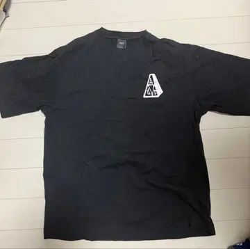 블랙 꽃무늬 프린트 T셔츠