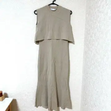 NOBLE 슬리브리스 롱 니트 원피스 베이지