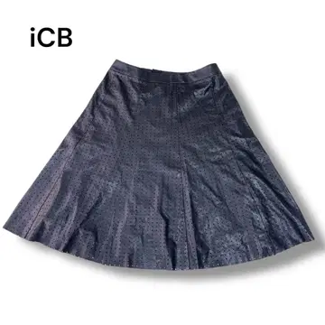 iCB 새상품급 펀칭 인조 가죽 플레어 스커트 일본제 9호 블랙