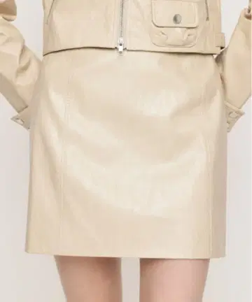 SLY 인조 가죽 타이트 숏 스커트