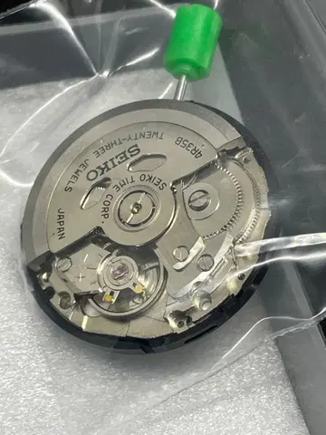 정밀 조정 완료 SEIKO 4R35B 자동 와인딩 무브먼트