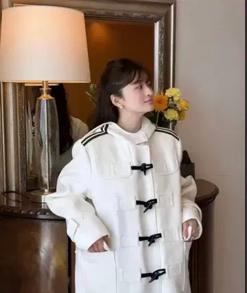 단 한 점 Bibiy CHARLENE 더플 코트