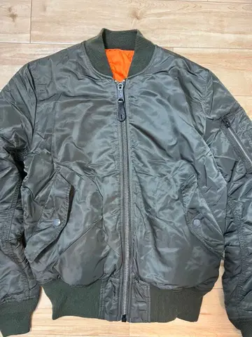 ALPHA MA-1 플라이트 자켓 올리브