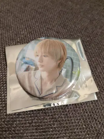 코마키네 아오타 25시, 아카사카에서 콜라보 카페 트레이딩 캔뱃지